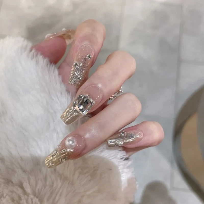 Glamorous Decorative Press-On Nail Art Set Stornfield
