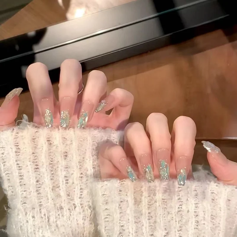 Glamorous Crystal-Accented Press-On Nail Set Stornfield