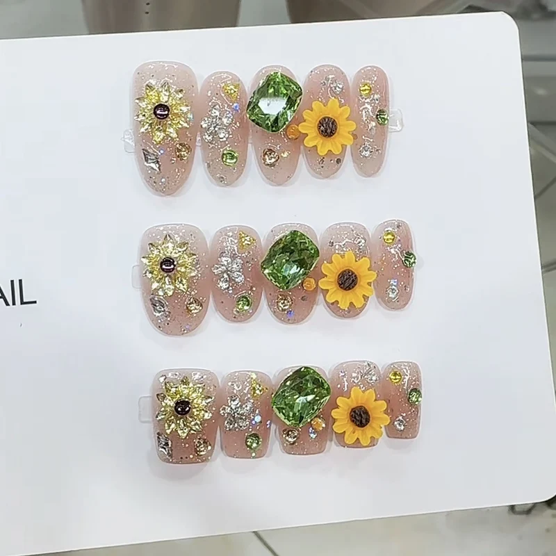 Floral Embellished Press-On Nails Stornfield