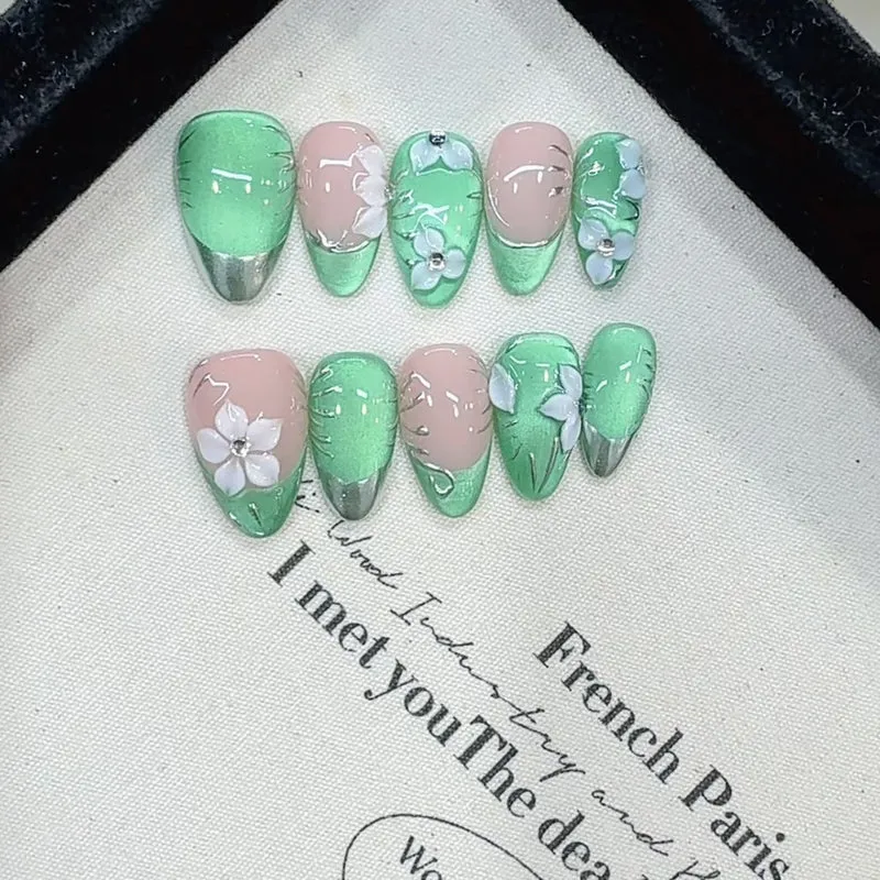 Floral Acrylic Nail Set Stornfield