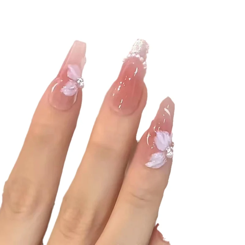 Floral Accent Press-On Nail Set Stornfield