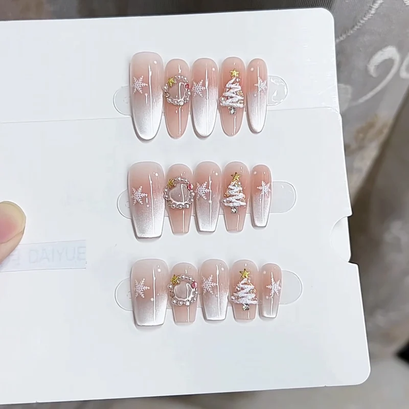 Festive-Themed Press-On Nail Set Stornfield
