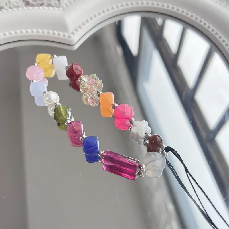 Künstlerisches Perlenarmband Karnz