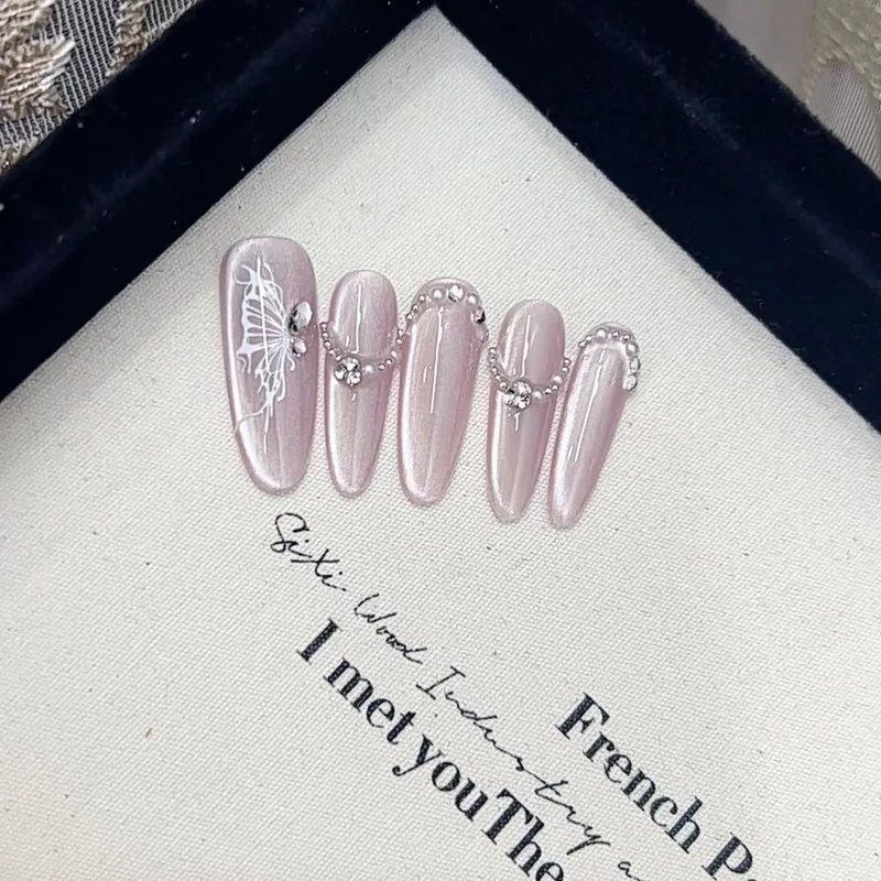 Artistic Press-On Nail Set with Decorative Butterfly Design Stornfield
