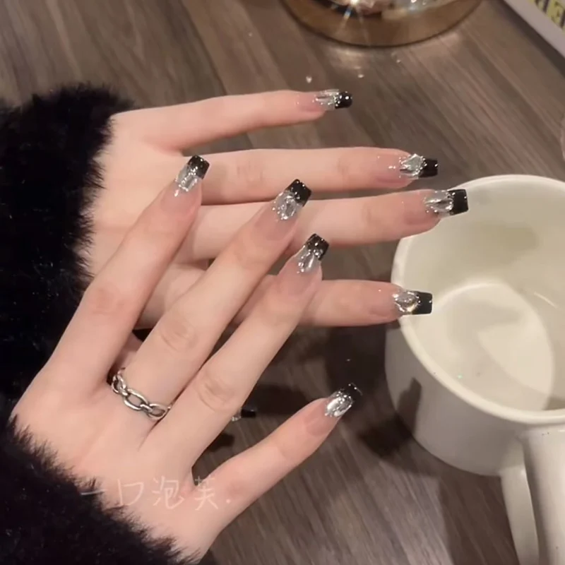 Artistic Nail Enhancement Stornfield