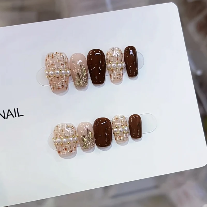 Elegant Pearl-Accent Press-On Nail Set Stornfield