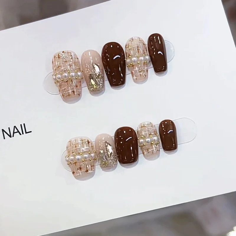 Elegant Pearl-Accent Press-On Nail Set Stornfield