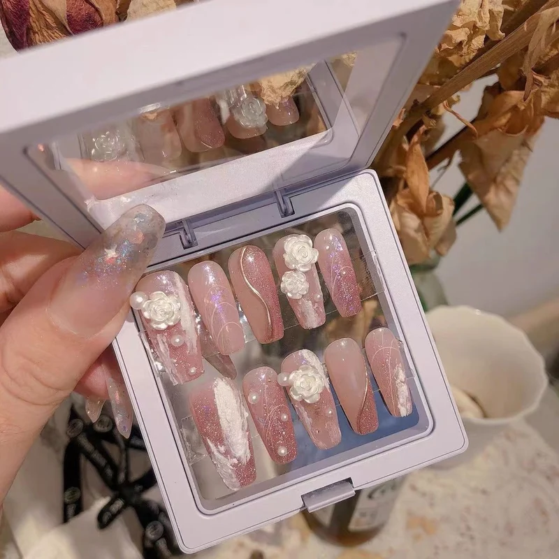 Elegant Floral Embellished Press-On Nails Stornfield