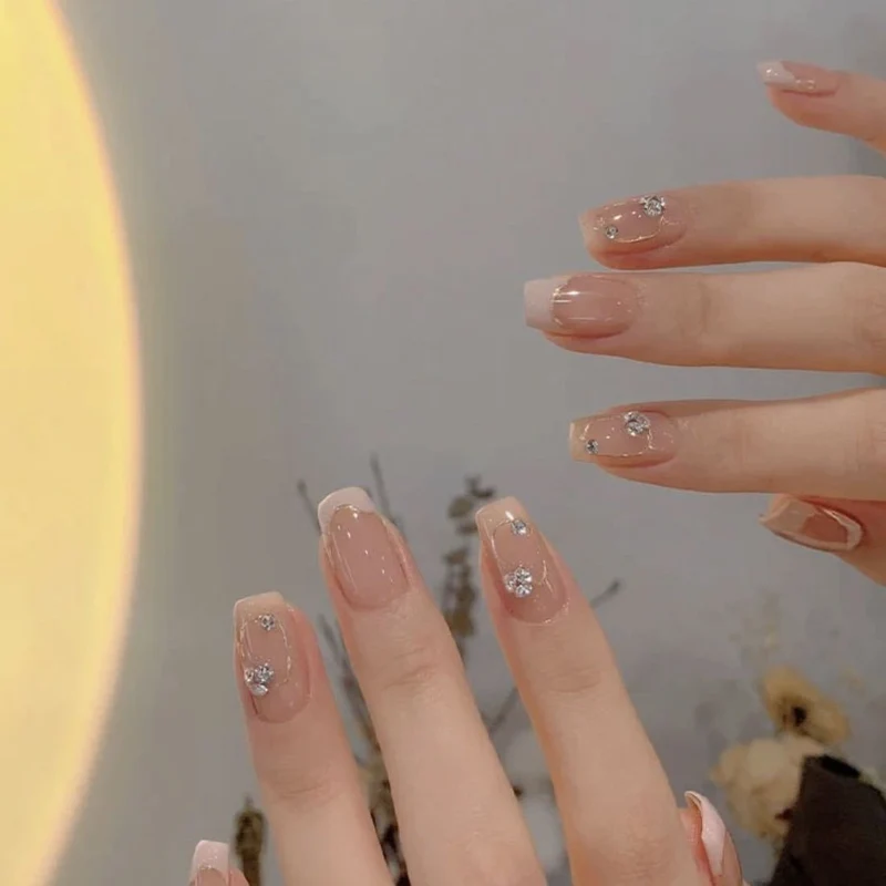 Elegant Designer Press-On Nail Art Stornfield