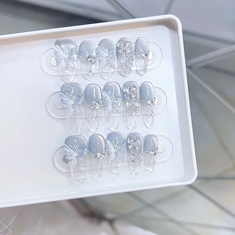 Elegant Decorative Press-On Nails Stornfield