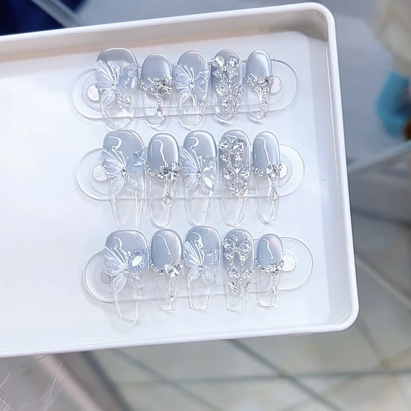 Elegant Decorative Press-On Nails Stornfield
