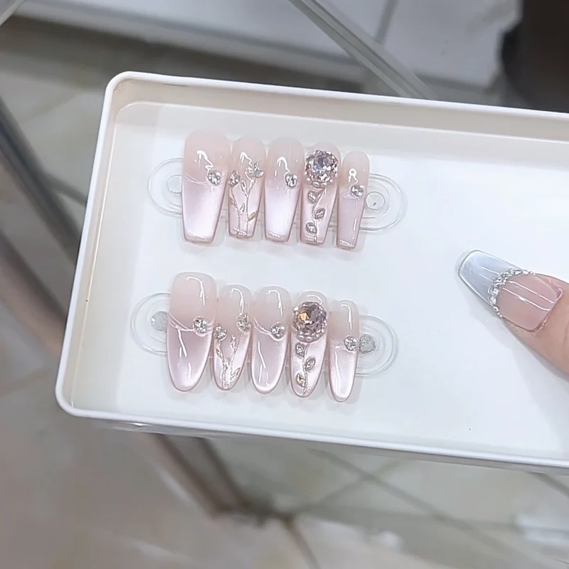 Elegant Decorative Press-On Nail Design Stornfield