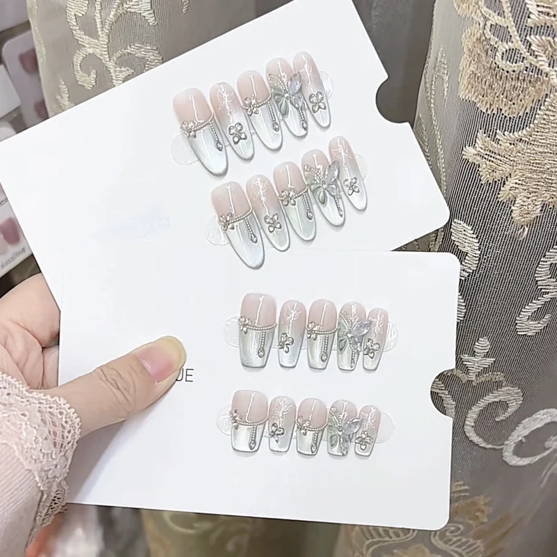 Elegant Decorative Press-On Nail Art Set Stornfield