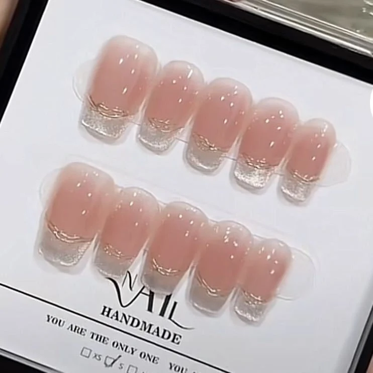 Elegant Acrylic Press-On Nails with Gold Accent Stornfield
