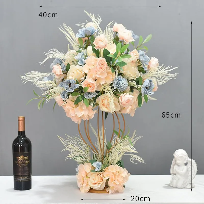 Luxuriöse Blumenmitte