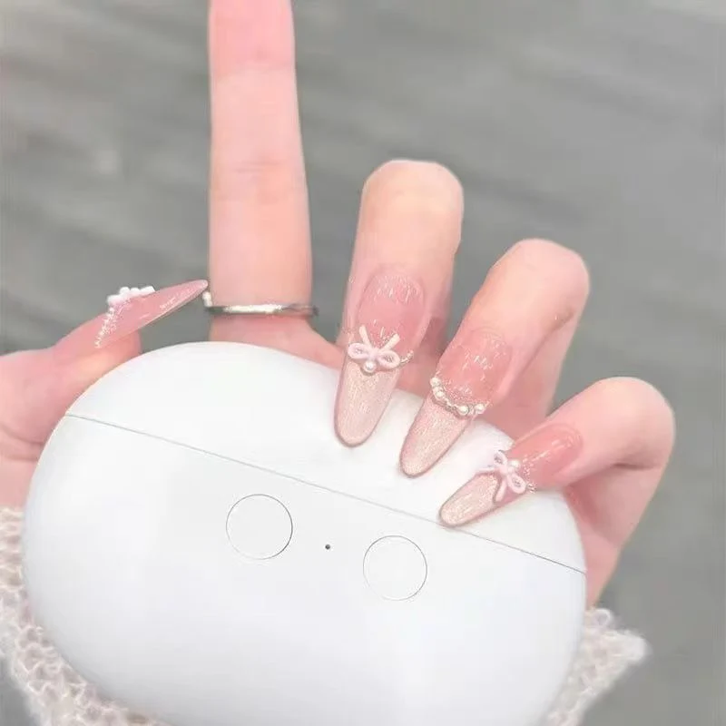 Elegante Nagelkunst Karnz