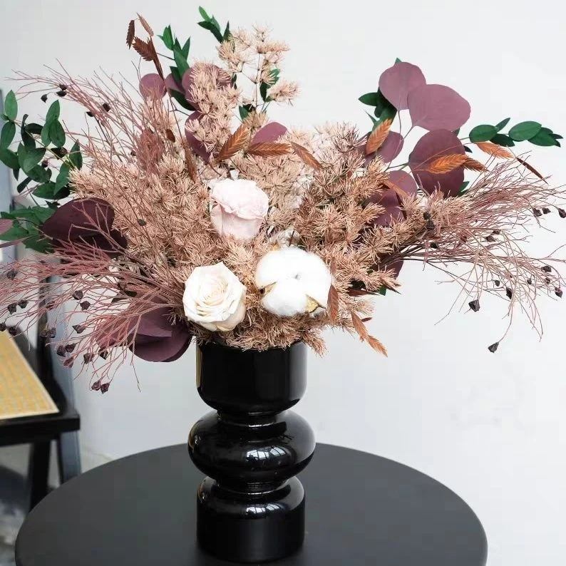 Elegante exquisite Blumenarrangement