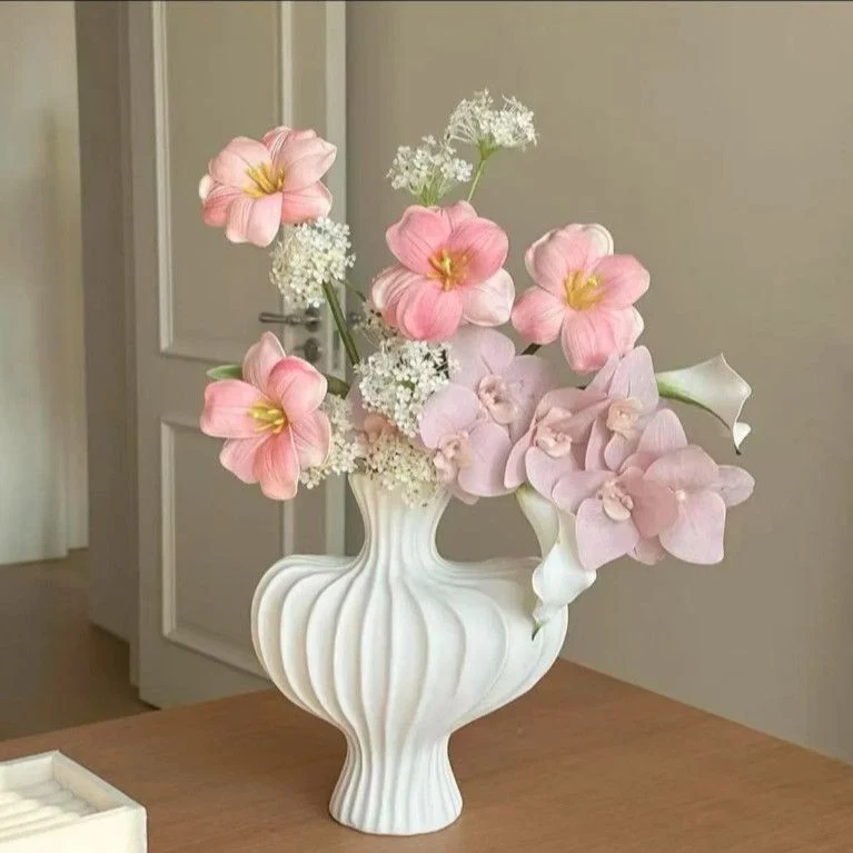 Schöner floraler Hochzeitsstrauß für besondere Feierlichkeiten