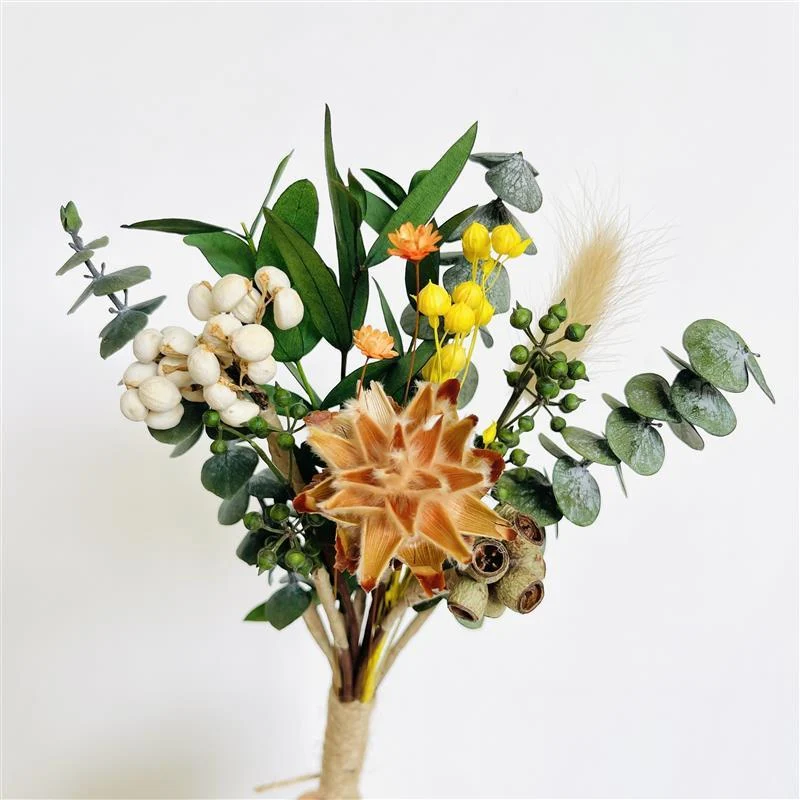 Getrocknete botanische Blumenarrangement