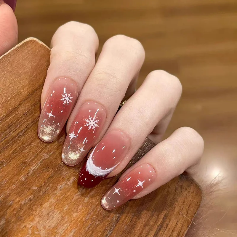 Dekorative Nagelkunst Karnz