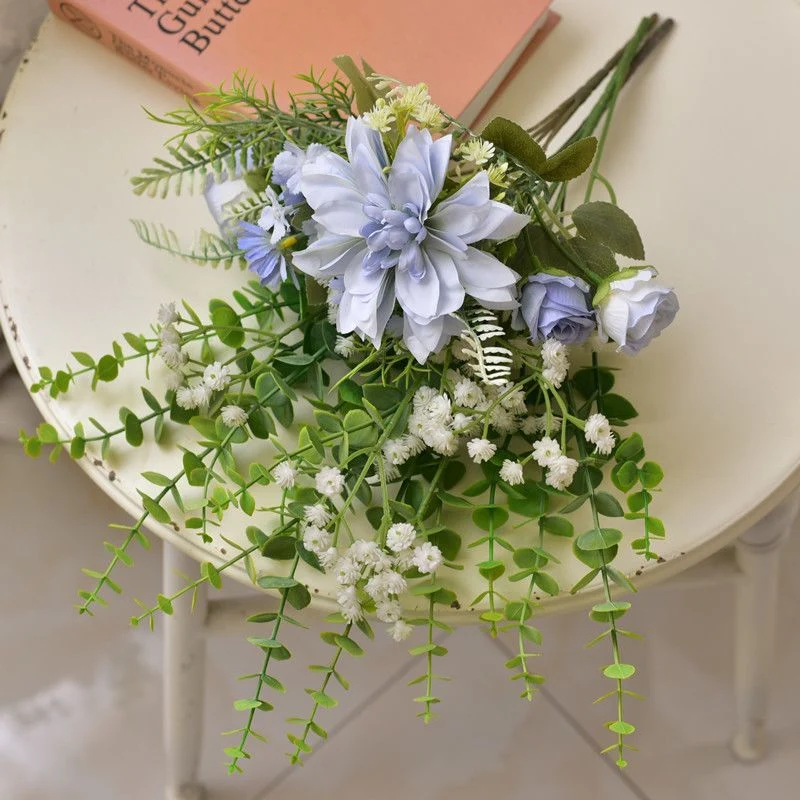 Charmantes Blumenarrangement Bouquet