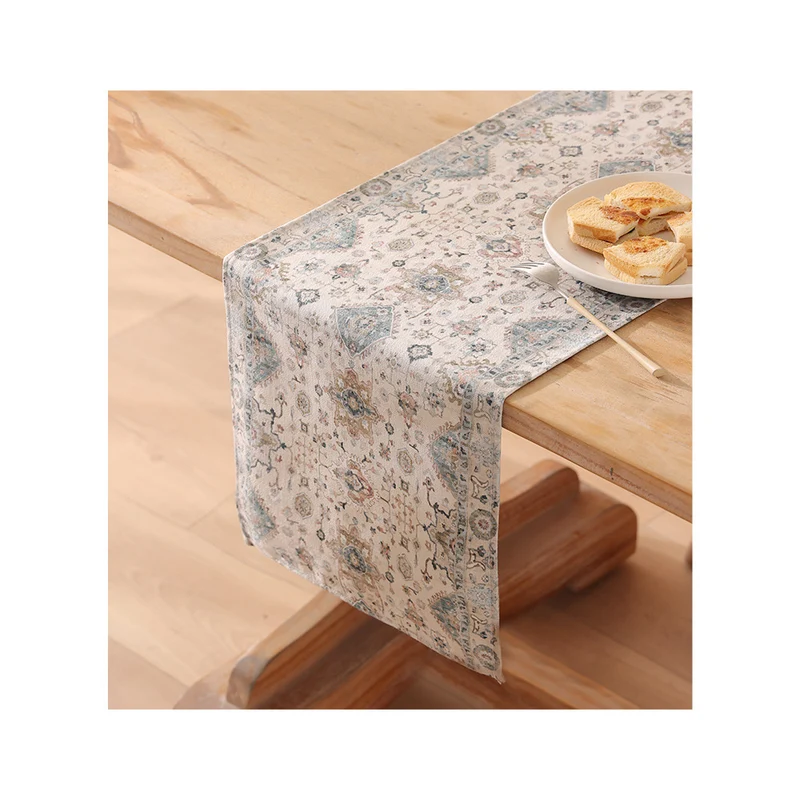 Table runner in Persian-inspired vintage pattern made of woven cotton blend Stornfield