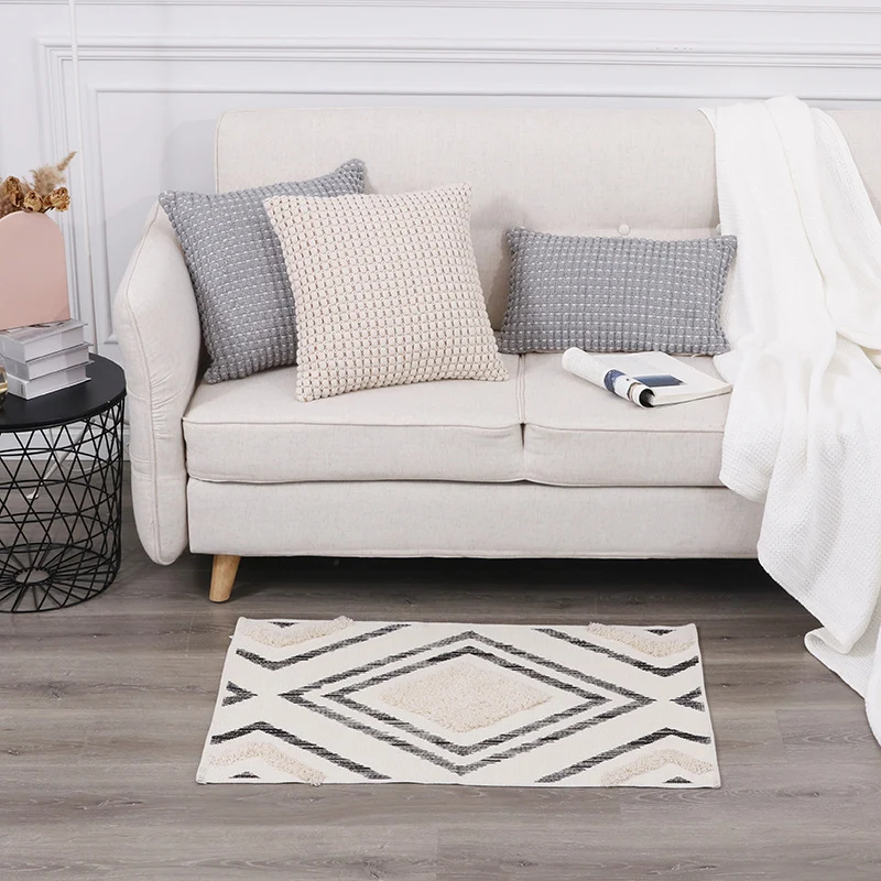 Short-pile bathroom and living rug with geometric diamond pattern and anti-slip backing Stornfield