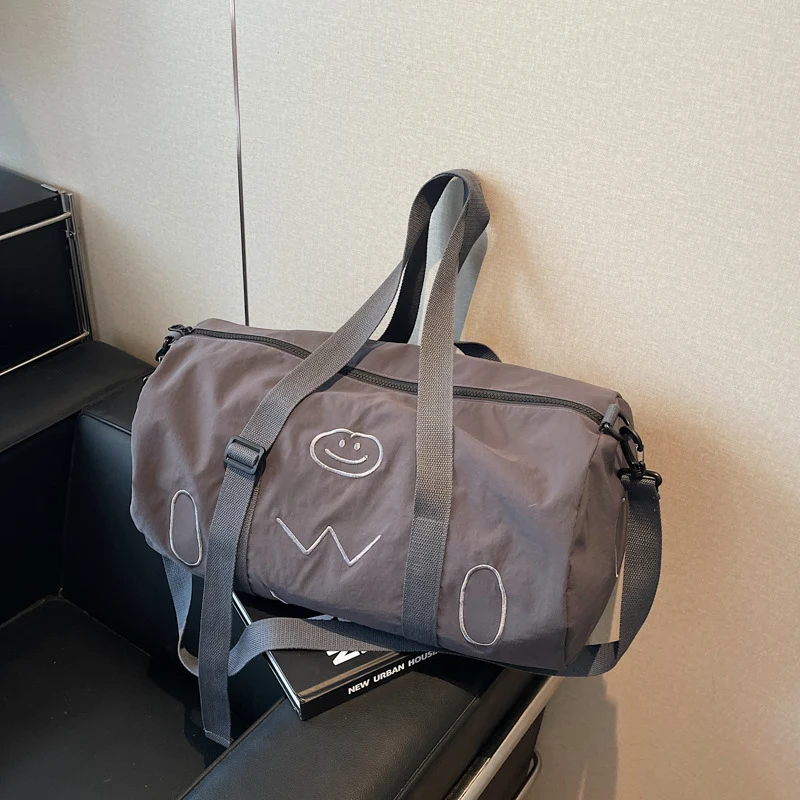 Vielseitige Sport-Duffel-Tasche mit multifunktionalen Fächern Karnz