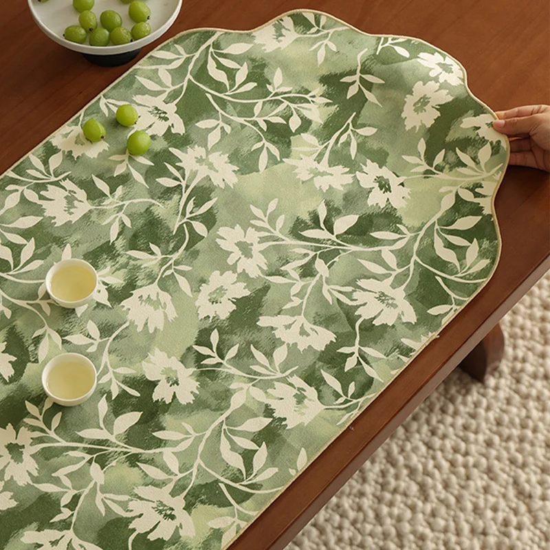 Elegant decorative table runner Stornfield
