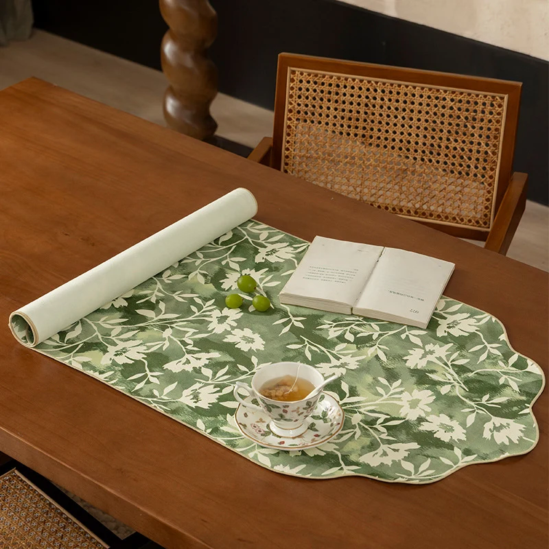 Elegant decorative table runner Stornfield
