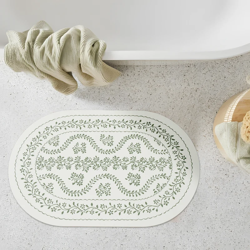 Stornfield Bath Mat Set made of soft microfiber with non-slip latex backing and delicate ornamental print