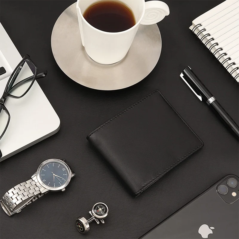 Texturiertes Leder Bi-Fold Wallet Karnz