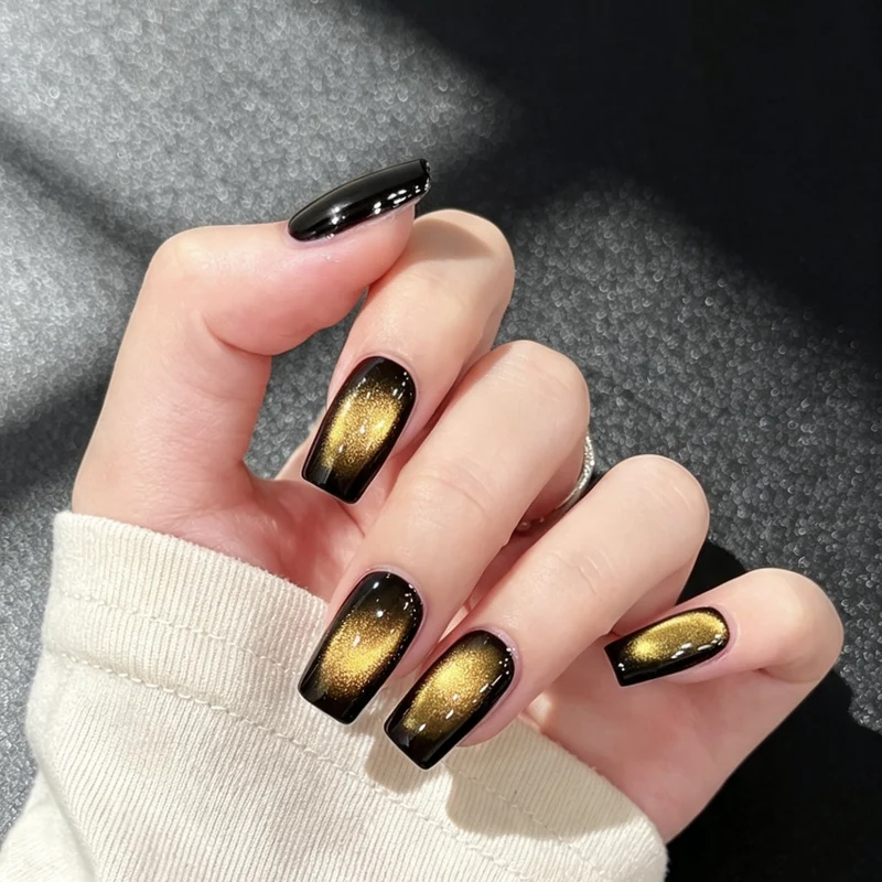 Gradient Crystal Finish Nail Art Stornfield