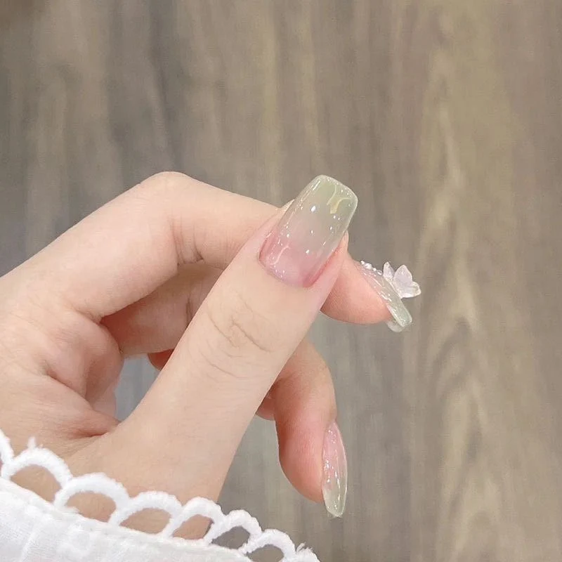 Decorative Butterfly-Design Press-On Nails Stornfield