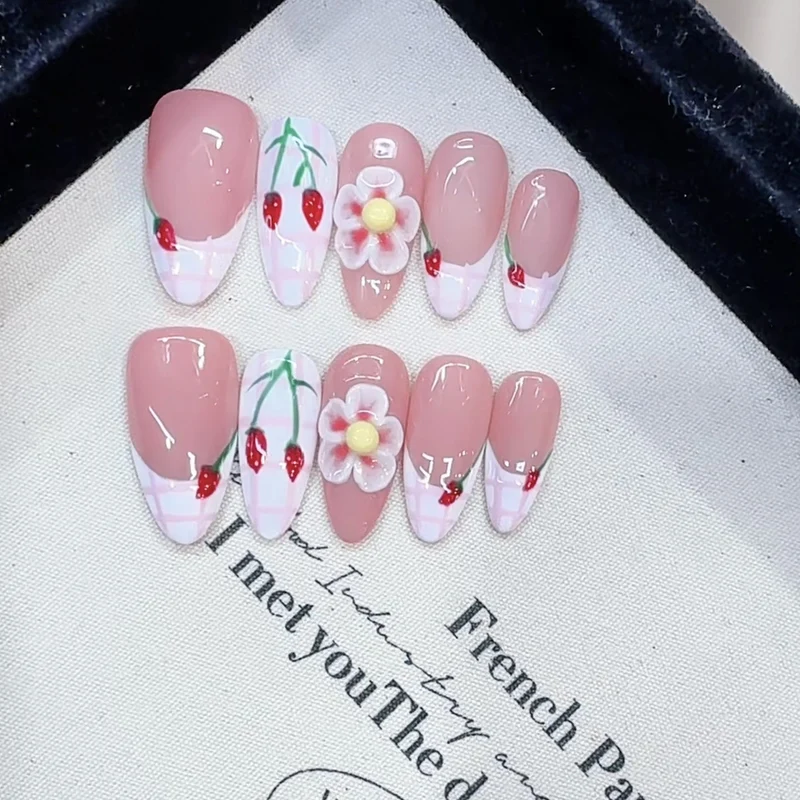 Cherry Blossom-Themed Artistic Press-On Nails Stornfield