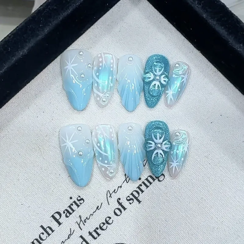 Artistic Winter-Themed Press-On Nail Set Stornfield