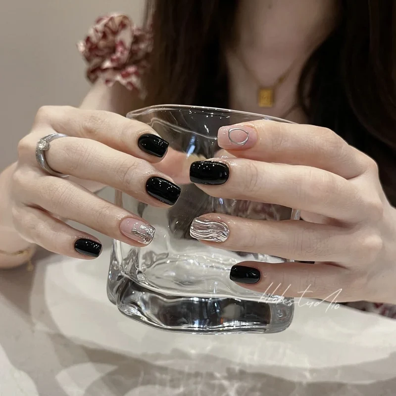 Artistic Textured Press-On Nail Set Stornfield