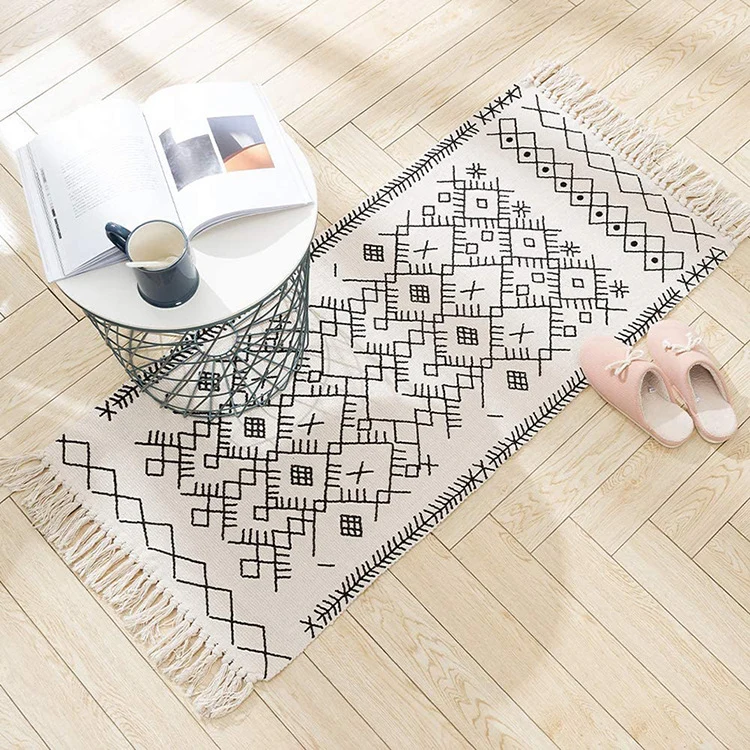 Flat-woven entrance and living room rug with Moroccan diamond jacquard and decorative fringes Stornfield