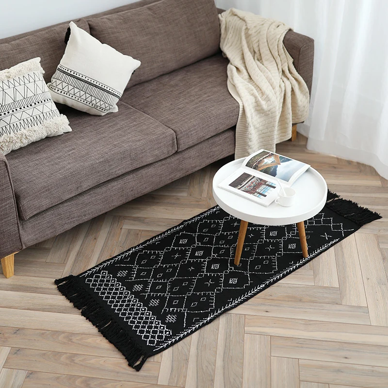 Flat-woven entrance and living room rug with Moroccan diamond jacquard and decorative fringes Stornfield