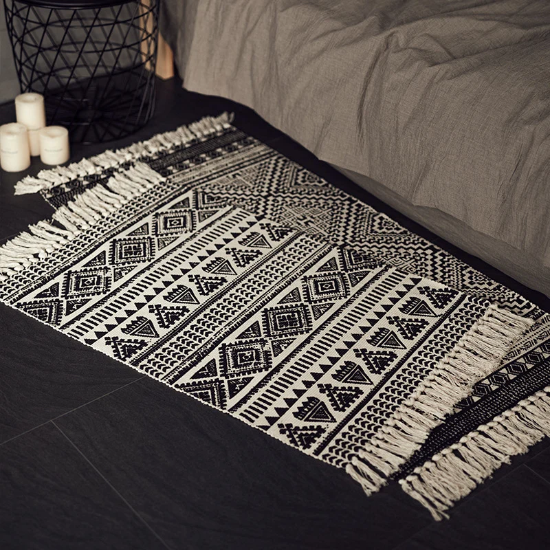 Flat-woven cotton blend runner with ethnic diamond jacquard and fringes Stornfield
