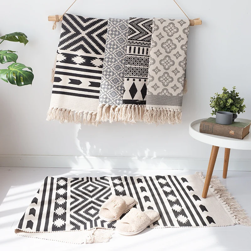 Flat-woven cotton runner with Mediterranean tile jacquard and decorative fringes Stornfield