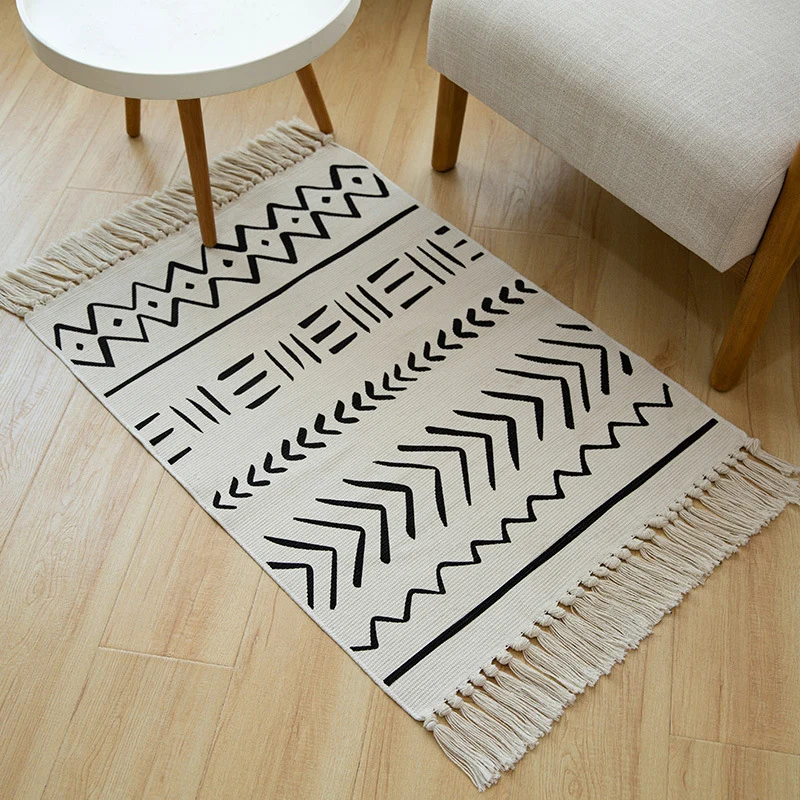 Flat-woven cotton runner with Boho-Ethno motif and decorative fringes Stornfield
