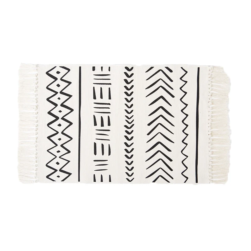 Flat-woven cotton runner with Boho-Ethno motif and decorative fringes Stornfield