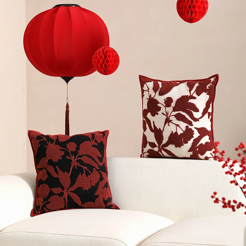 Decorative cushion cover with floral chenille tufting and velvet texture Stornfield