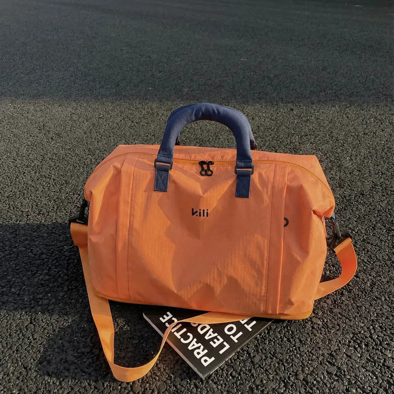 Stylische multifunktionale Reisetasche Karnz