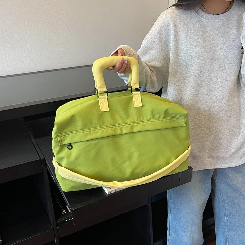 Geräumige Wochenend-Duffel-Tasche Karnz