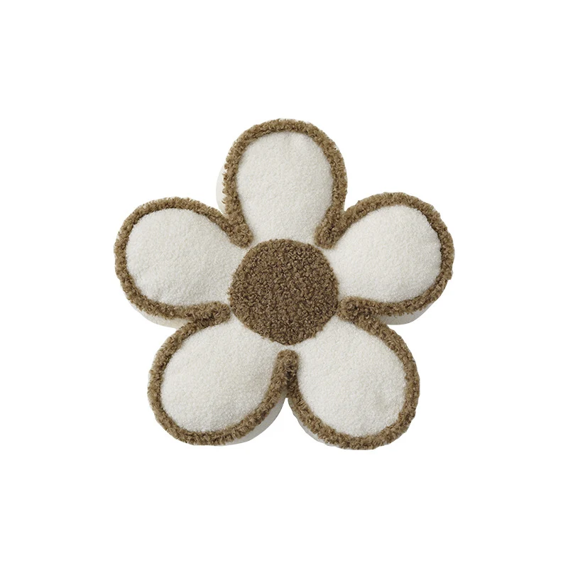 Flower-shaped short-pile bath mat made of soft tufting with non-slip backing Stornfield