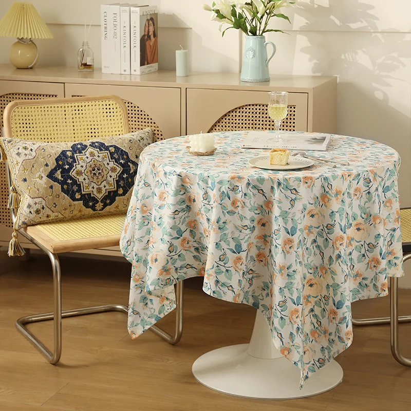 Wipeable tablecloth made of polyester with floral watercolor look and water-repellent coating Stornfield