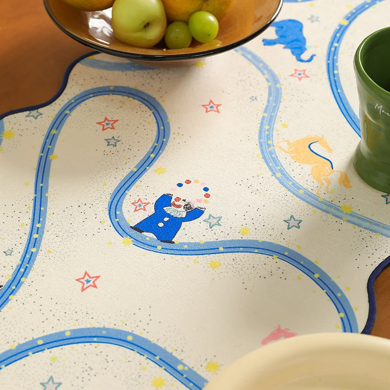 playful kids' placemat made of non-slip washable silicone with animal designs Stornfield