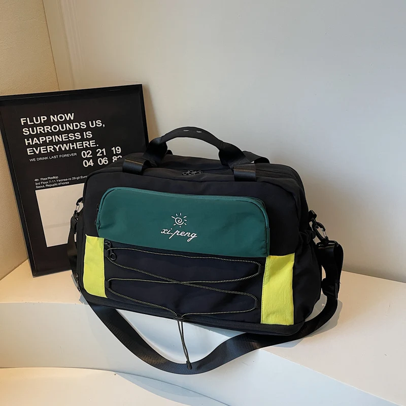 Geräumige Mehrfach-Fach Reisetasche Karnz